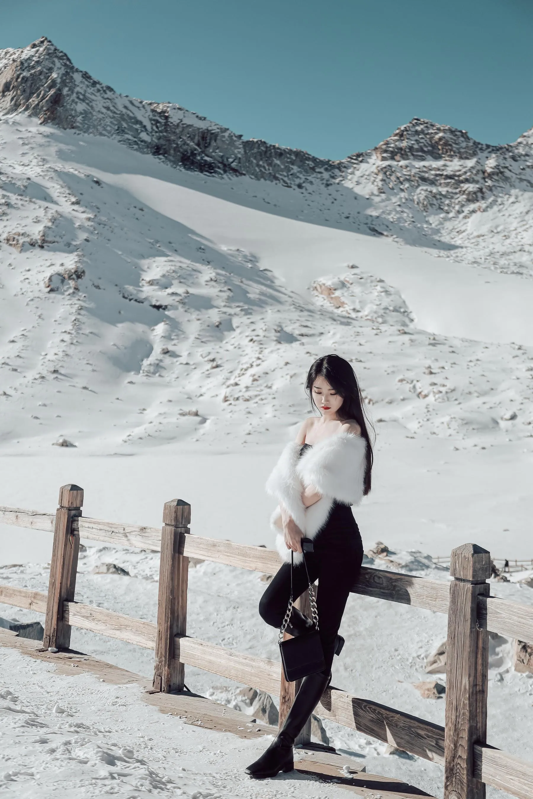 [艺图语] 2022.06.21 冰雪之巅 婷婷 [34P]插图4